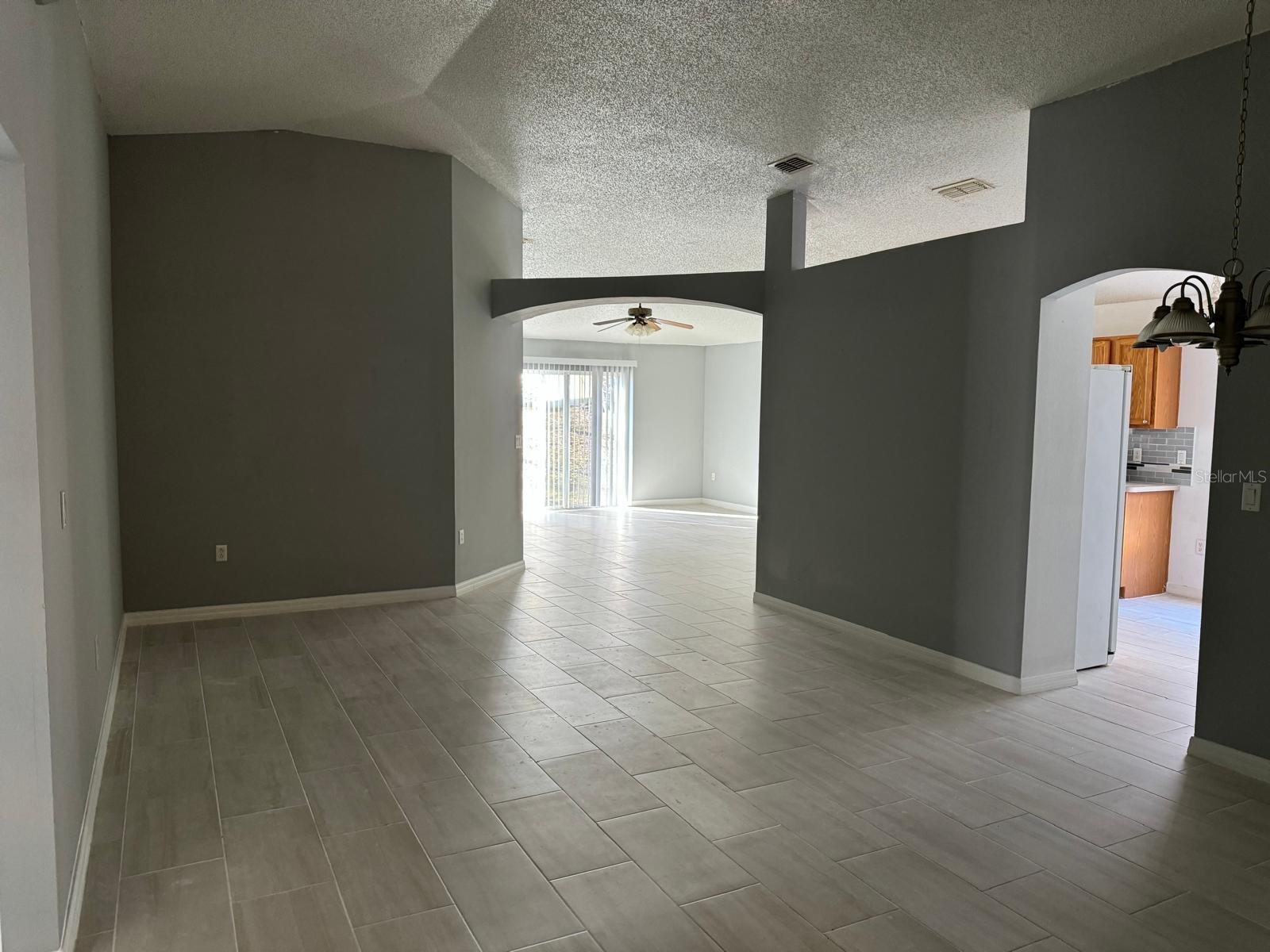 Image 8 of 16 For 449 Heather Hill Boulevard
