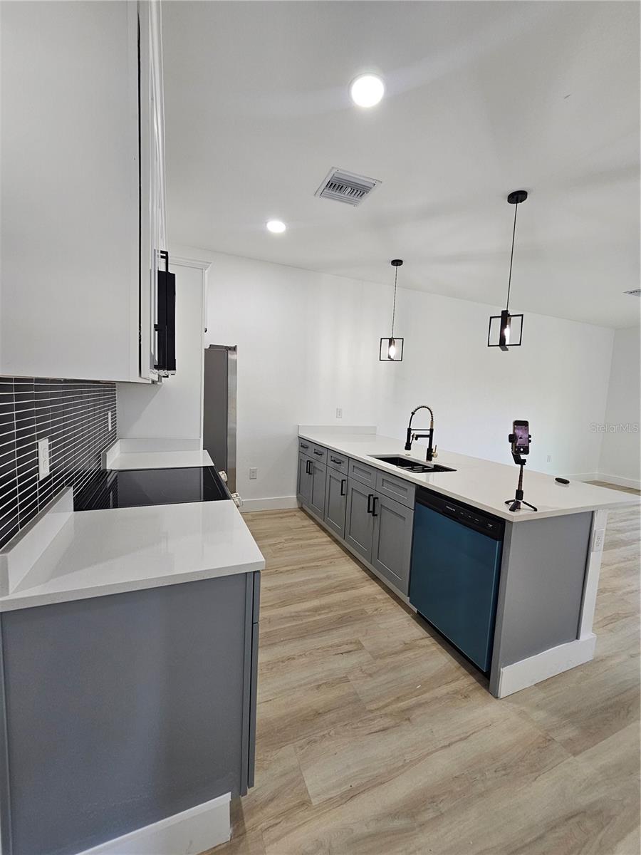 Image 9 of 38 For 8249 Dimstead Street