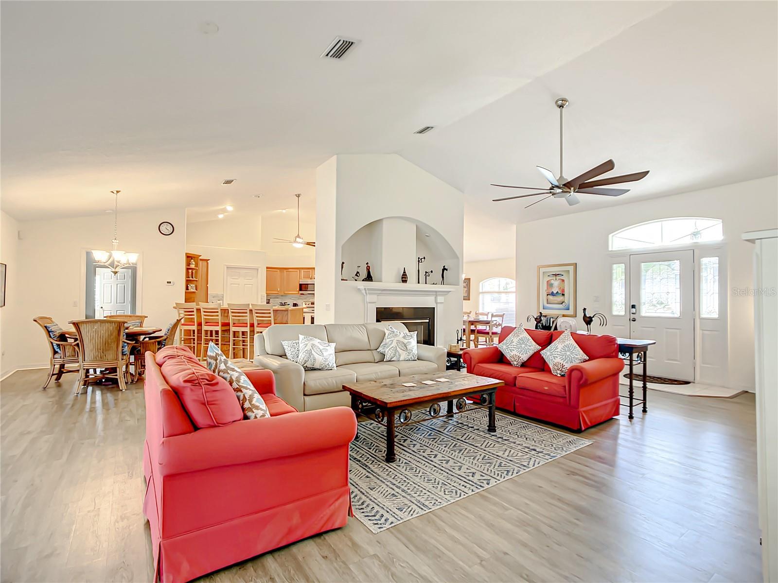 Listing photo id 17 for 1281 Timucuan Trail