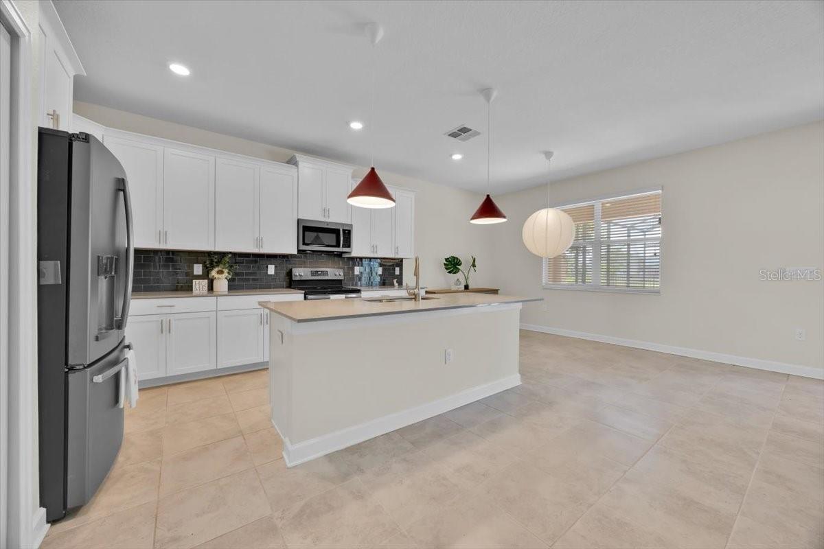 Image 11 of 41 For 424 Brunswick Drive