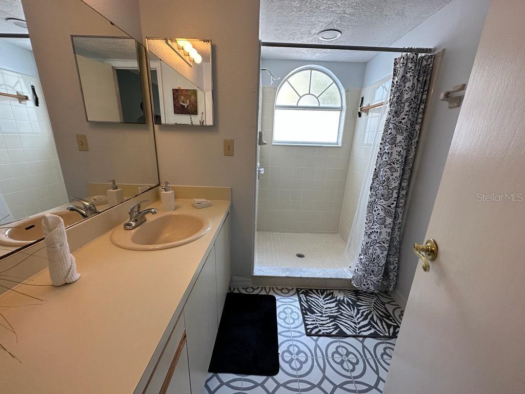 Image 14 of 18 For 2731 Poinciana Boulevard 105
