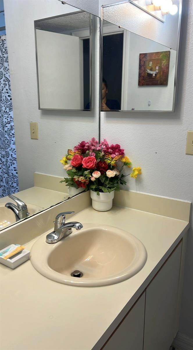 Image 16 of 18 For 2731 Poinciana Boulevard 105