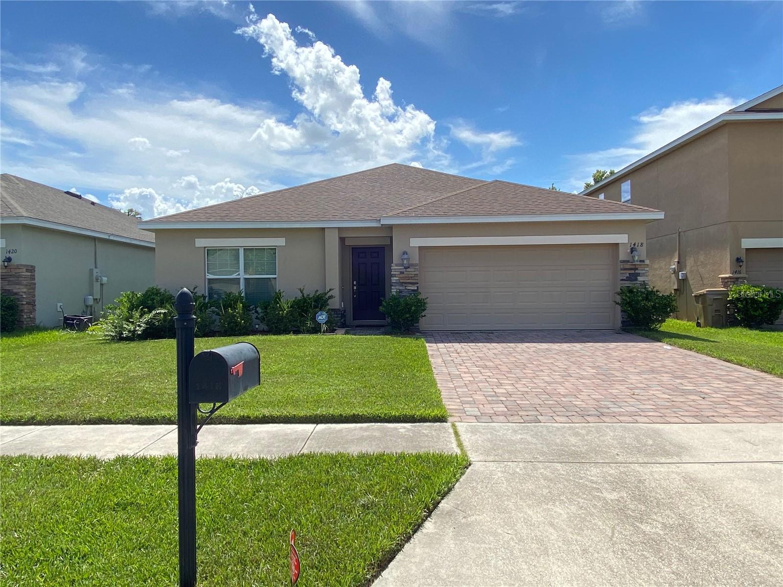 Listing Details for 1418 Marsh Meadow Lane, DAVENPORT, FL 33896