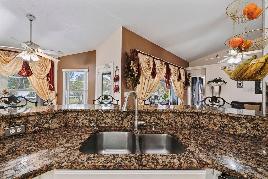 Image 17 of 41 For 918 San Paulo Way