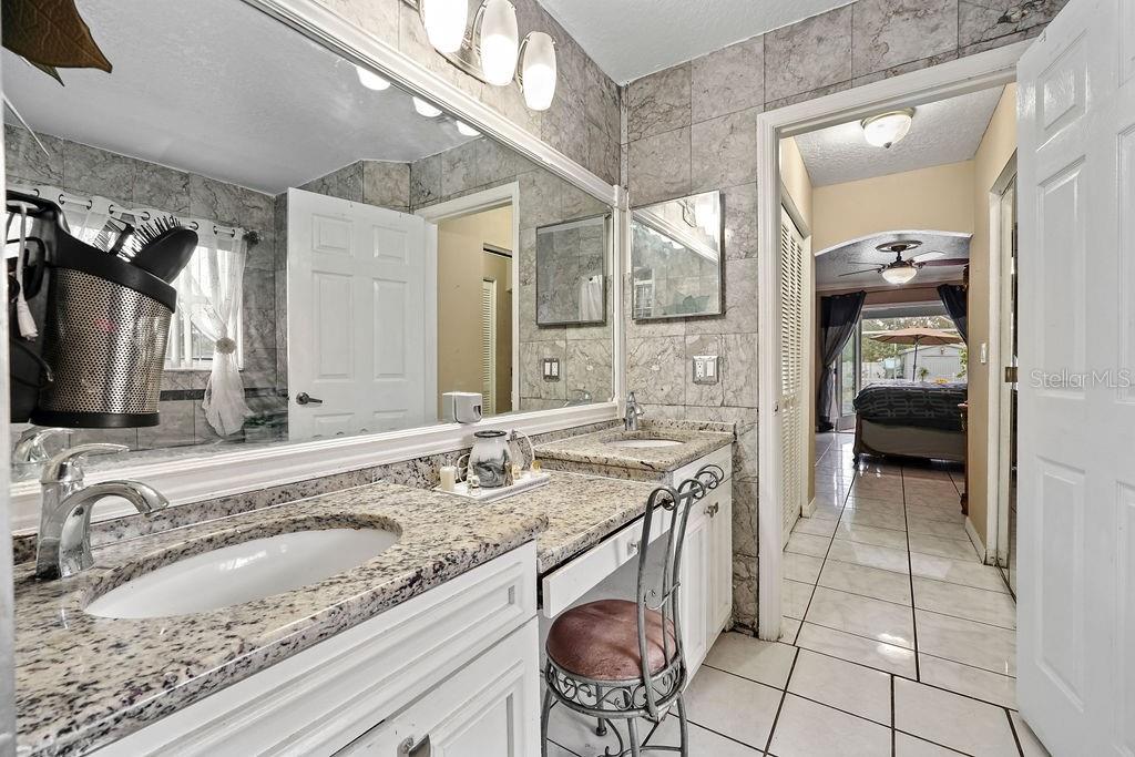 Image 21 of 41 For 918 San Paulo Way