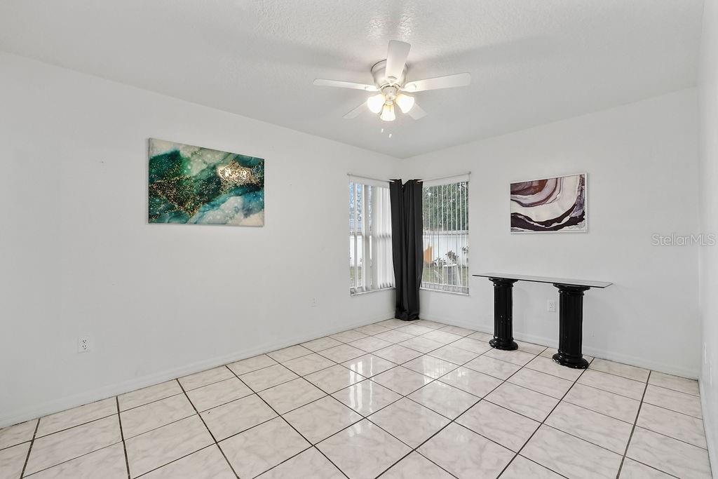Image 32 of 41 For 918 San Paulo Way