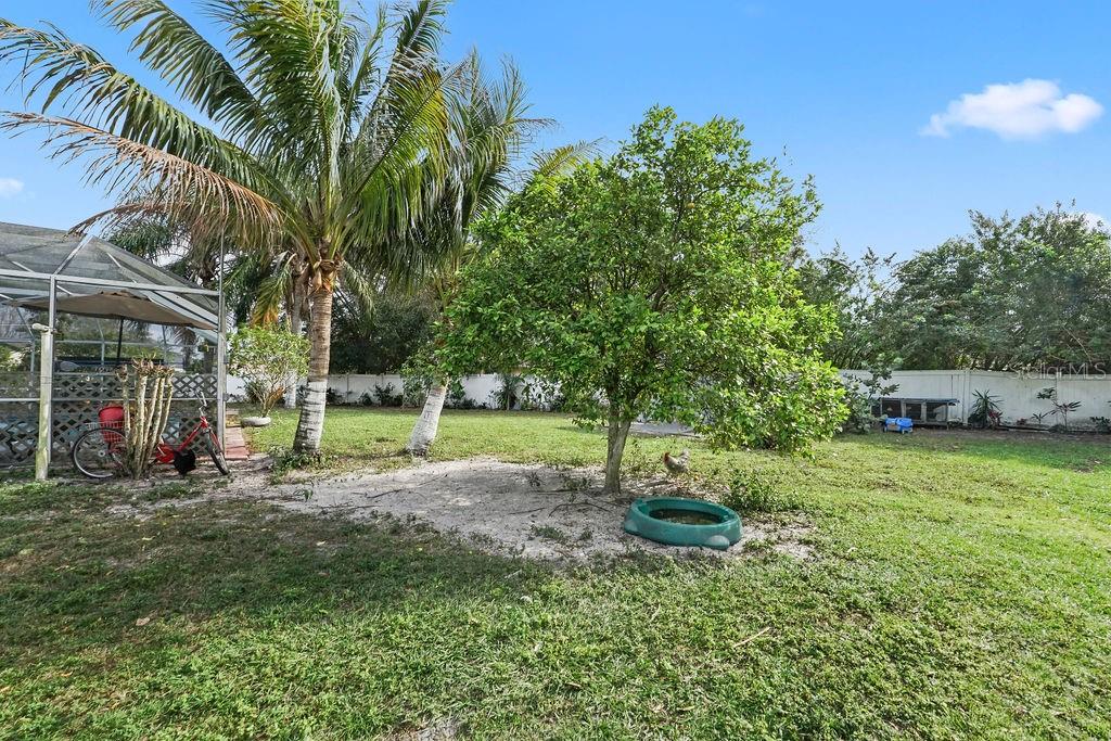 Image 35 of 41 For 918 San Paulo Way