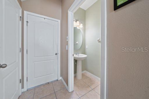 Image 15 of 30 For 8609 Fiddleleaf Court