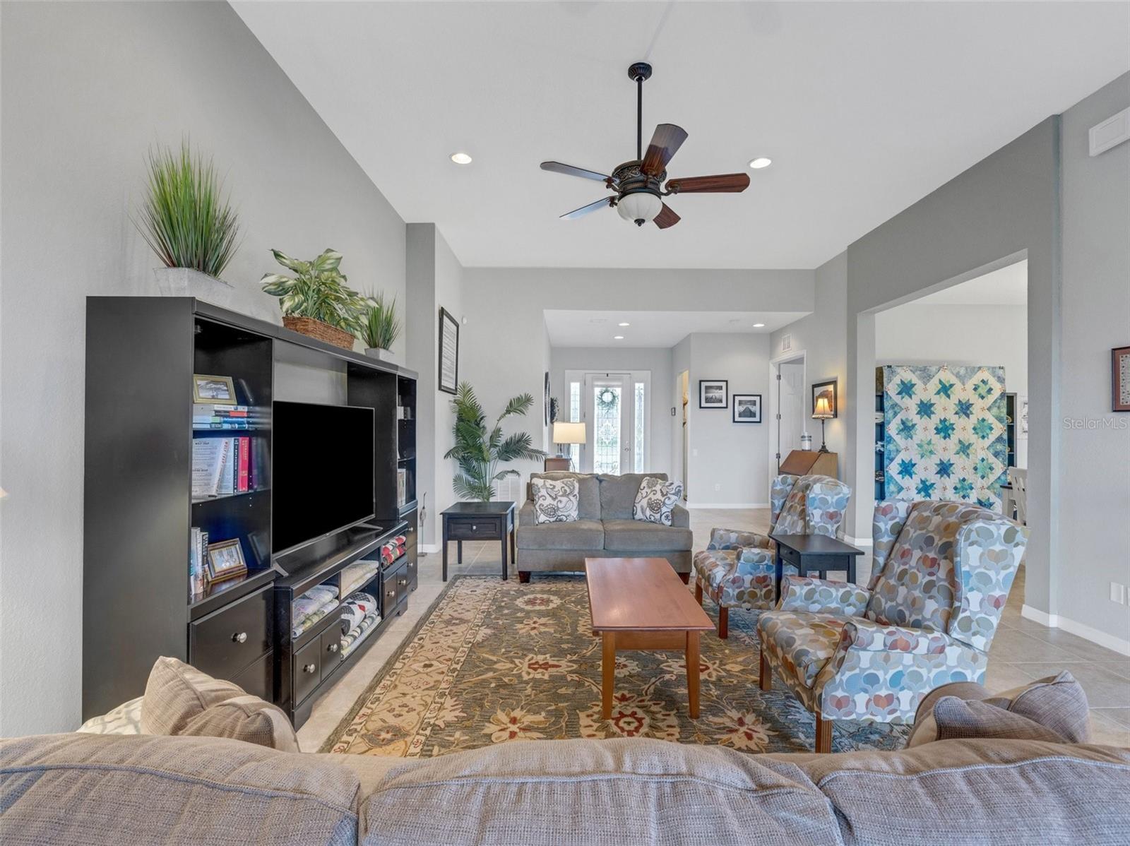 Image 11 of 88 For 296 Del Sol Avenue