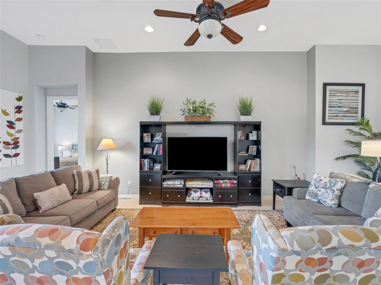 Image 12 of 88 For 296 Del Sol Avenue