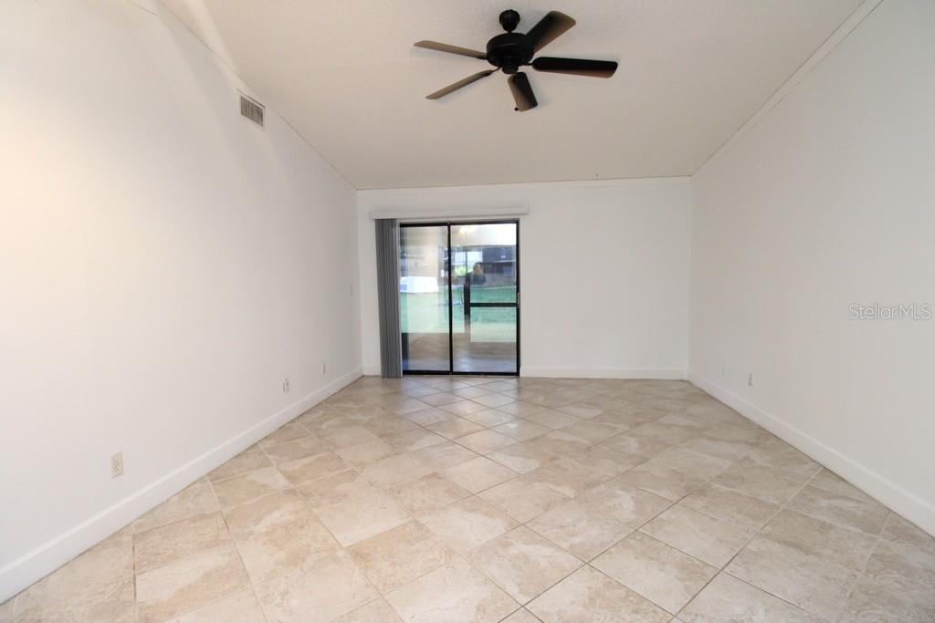 Image 2 of 9 For 1821 Foxhall Cir  1005