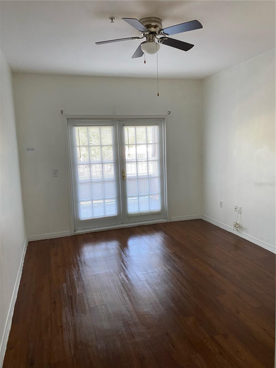 Image 4 of 15 For 6413 Astor Village  210