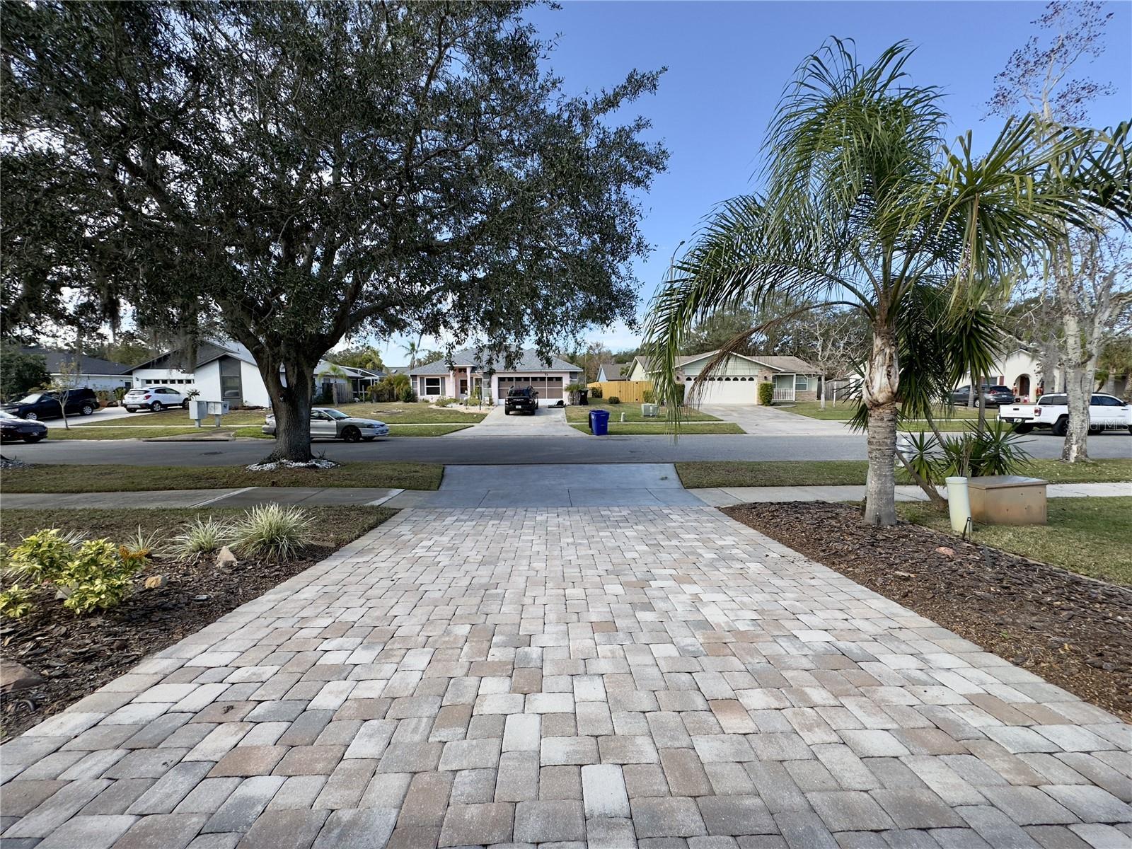 Image 5 of 50 For 31 Augusta Circle