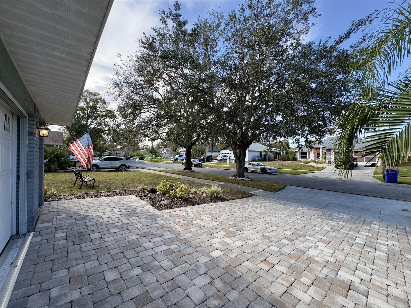Image 6 of 50 For 31 Augusta Circle