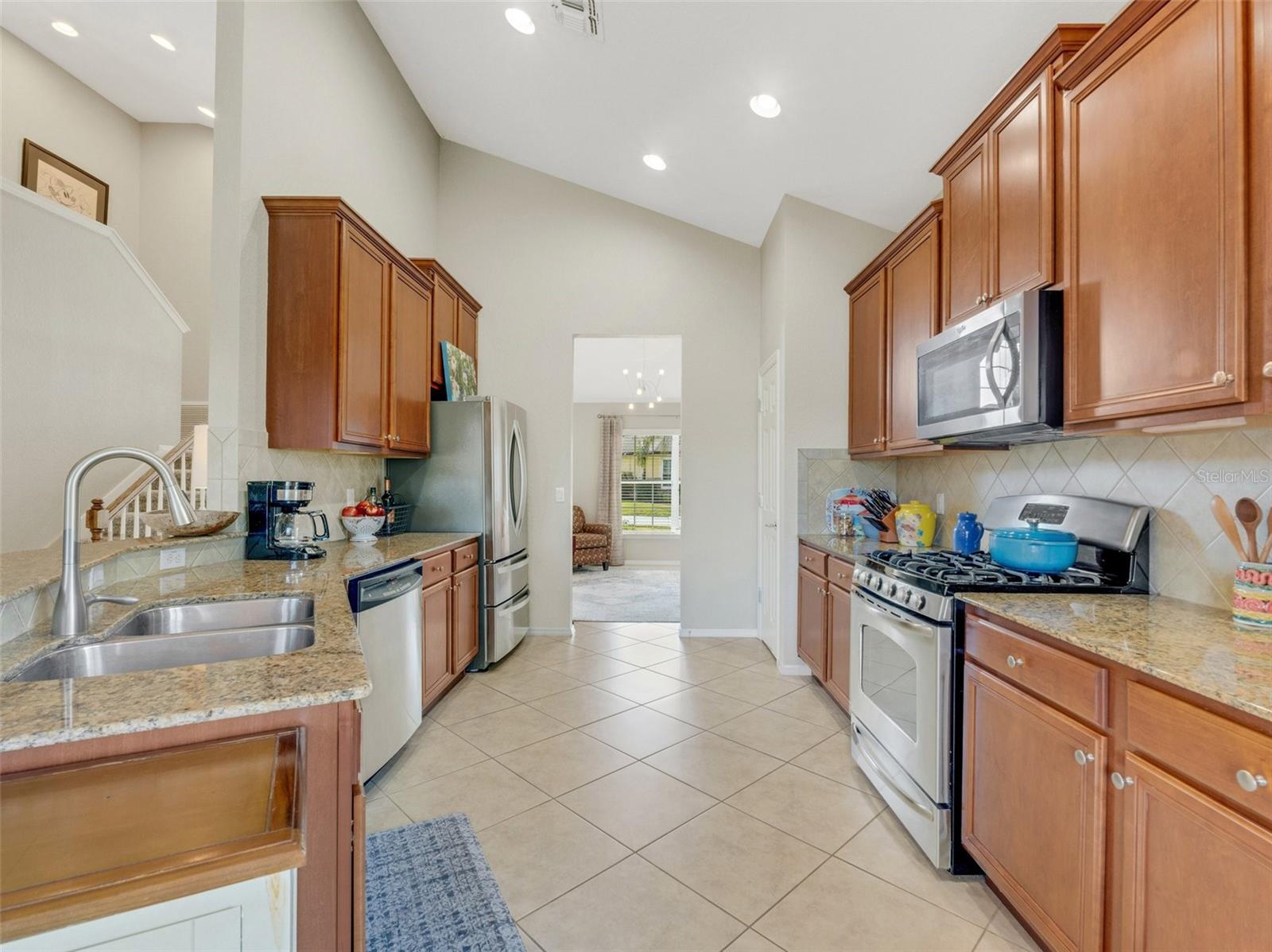 Image 10 of 72 For 336 Del Sol Avenue