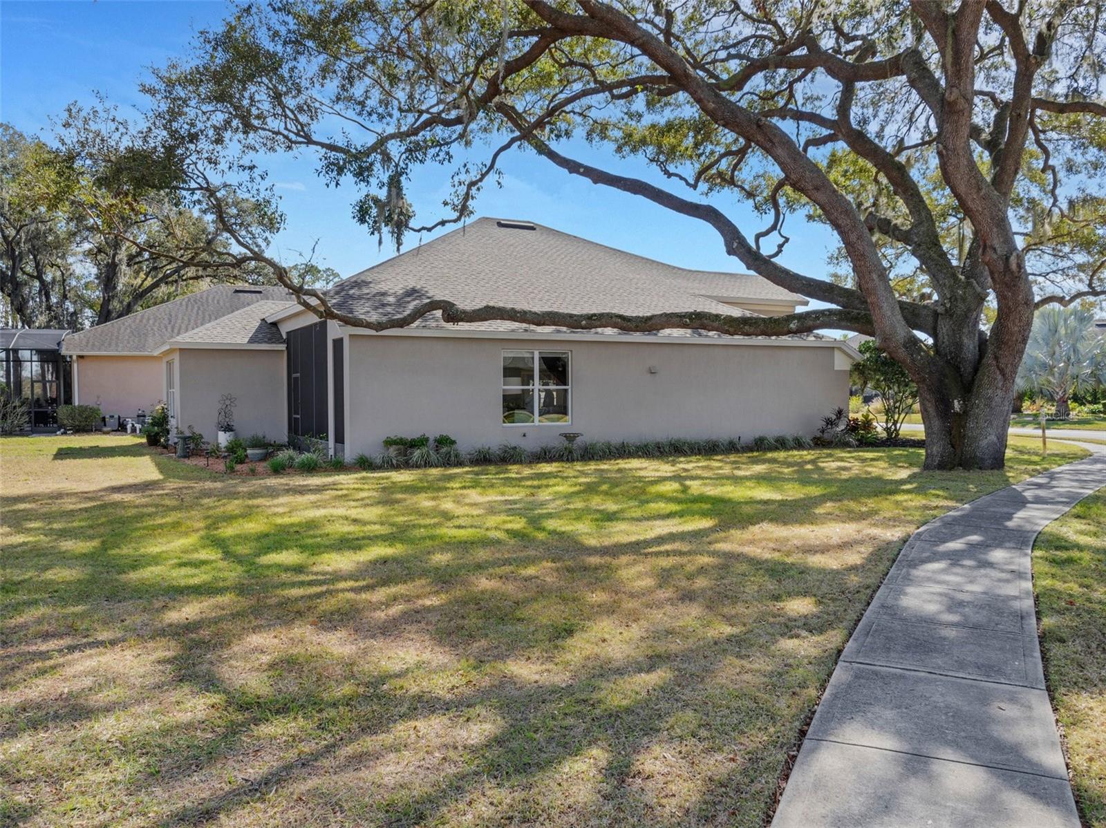 Image 46 of 72 For 336 Del Sol Avenue