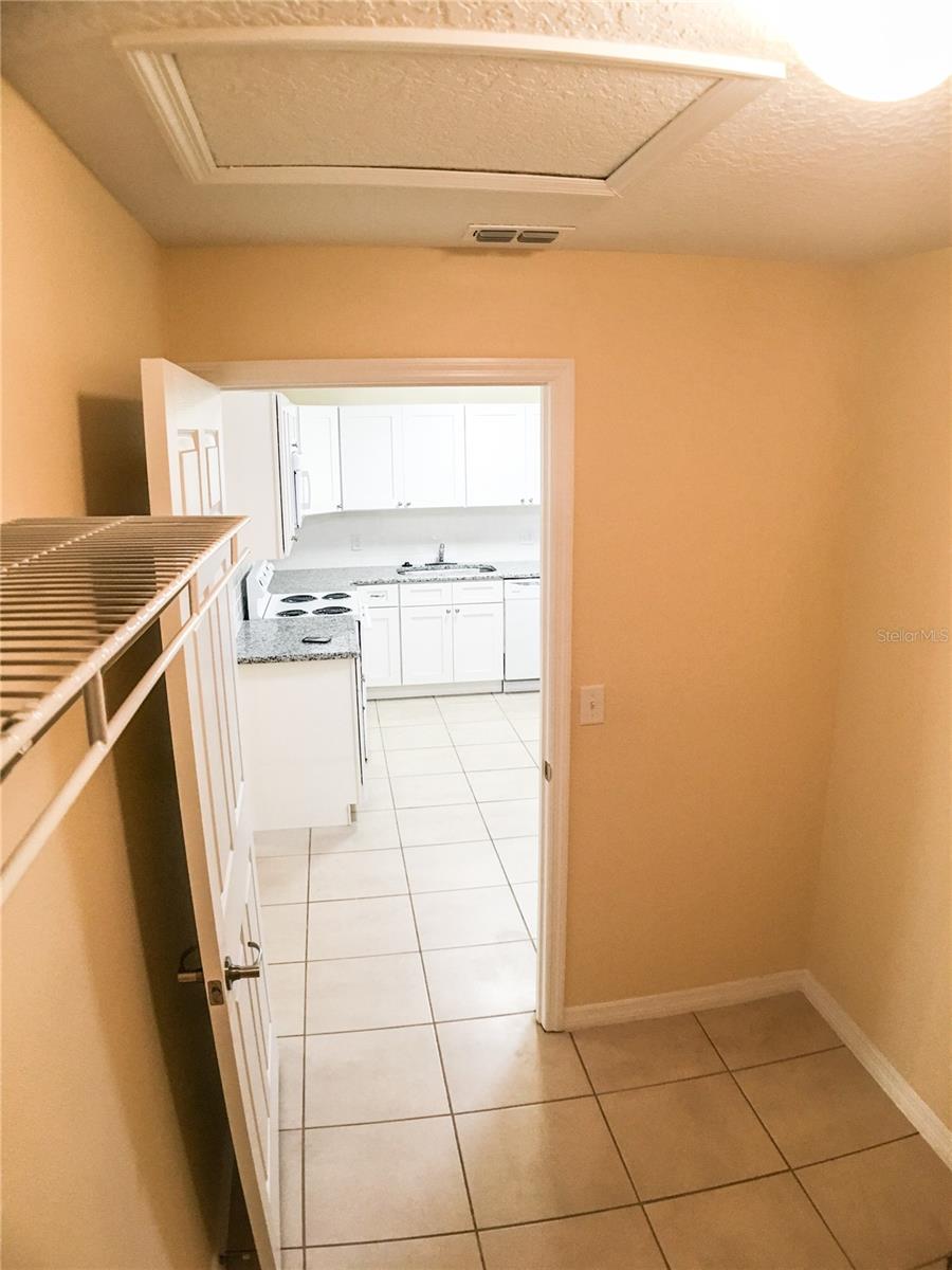 Image 9 of 13 For 330 Dundee Drive 330