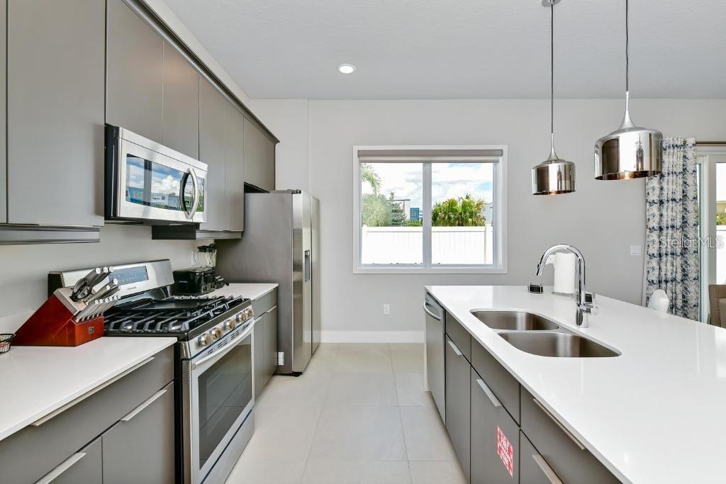 Image 3 of 11 For 7770 Sandy Ridge Drive 107