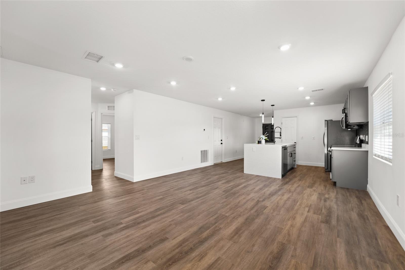 Image 11 of 32 For 13380 60th Court Road