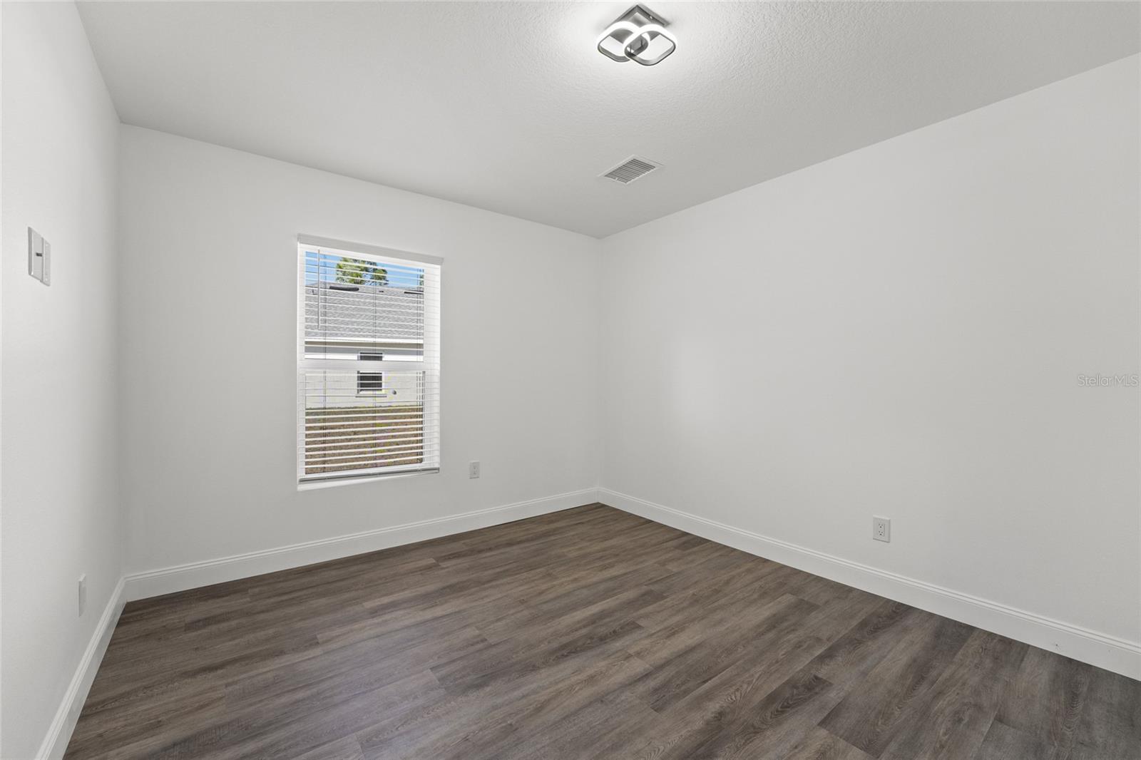 Image 20 of 32 For 13380 60th Court Road
