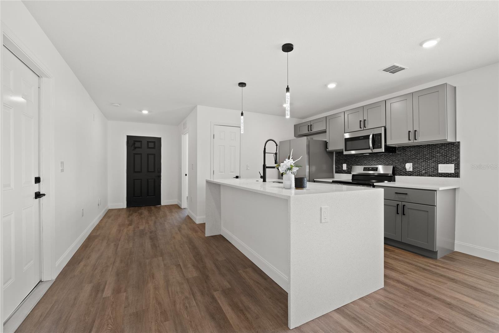 Image 4 of 32 For 13380 60th Court Road