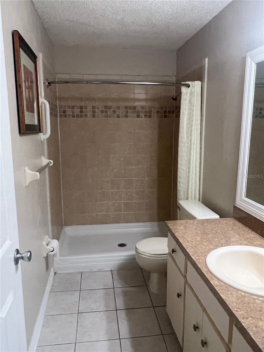 Image 7 of 9 For 2777 Poinciana Boulevard 2122