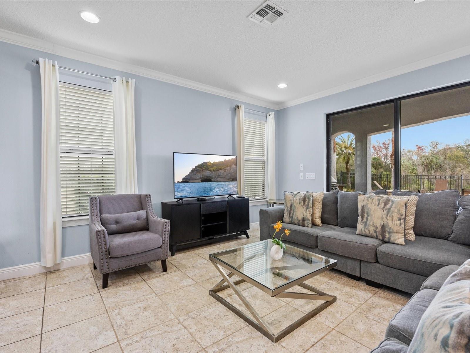 Image 7 of 66 For 733 Desert Mountain Court