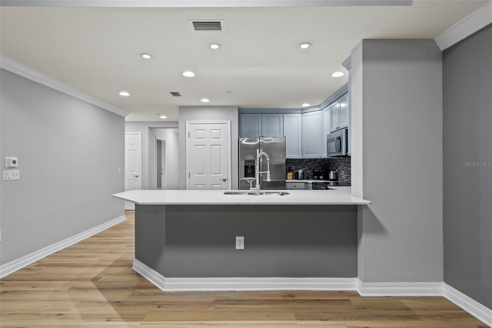 Image 14 of 33 For 7658 Whisper Way 202