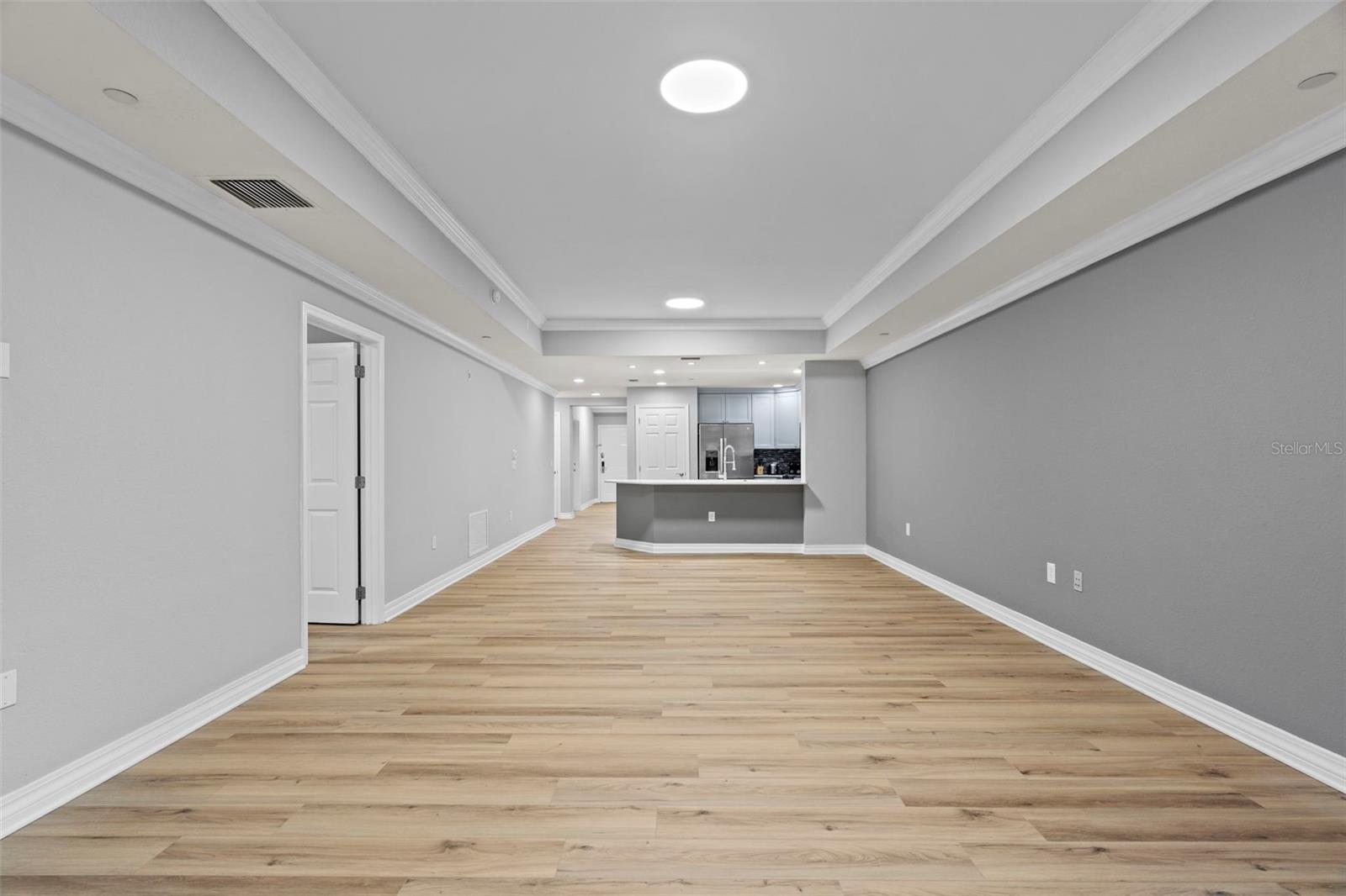 Image 15 of 33 For 7658 Whisper Way 202