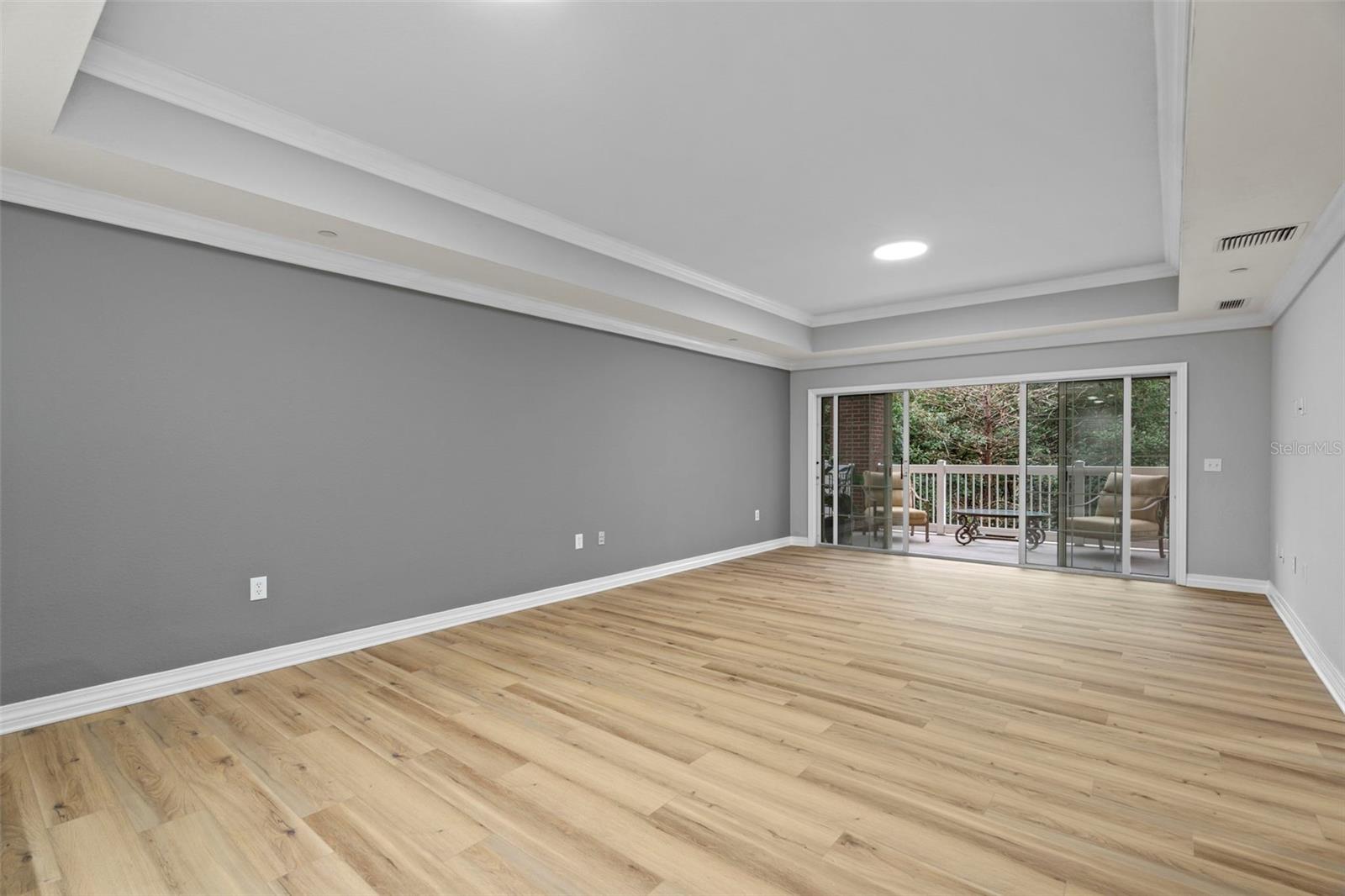 Image 16 of 33 For 7658 Whisper Way 202