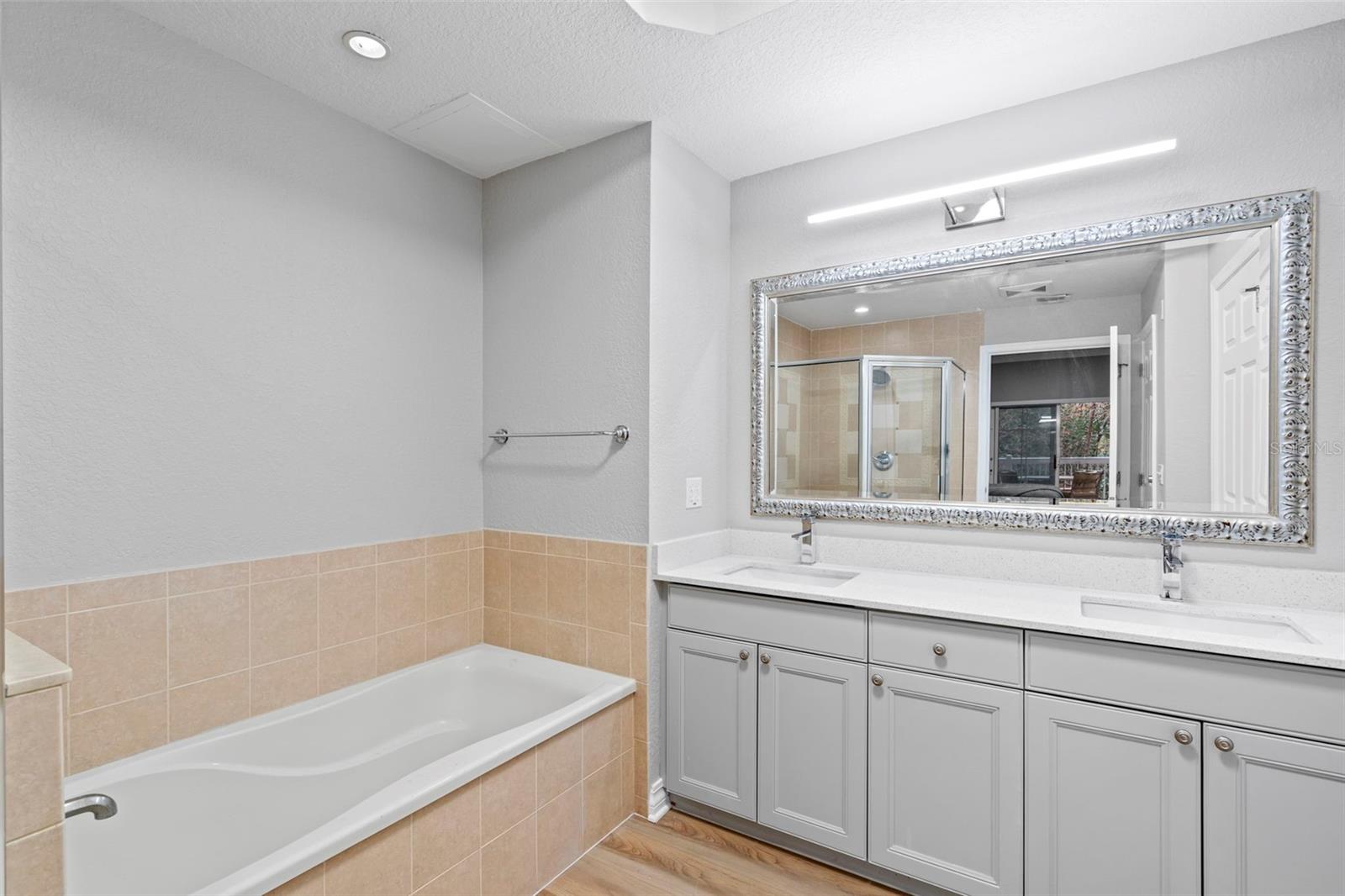 Image 24 of 33 For 7658 Whisper Way 202