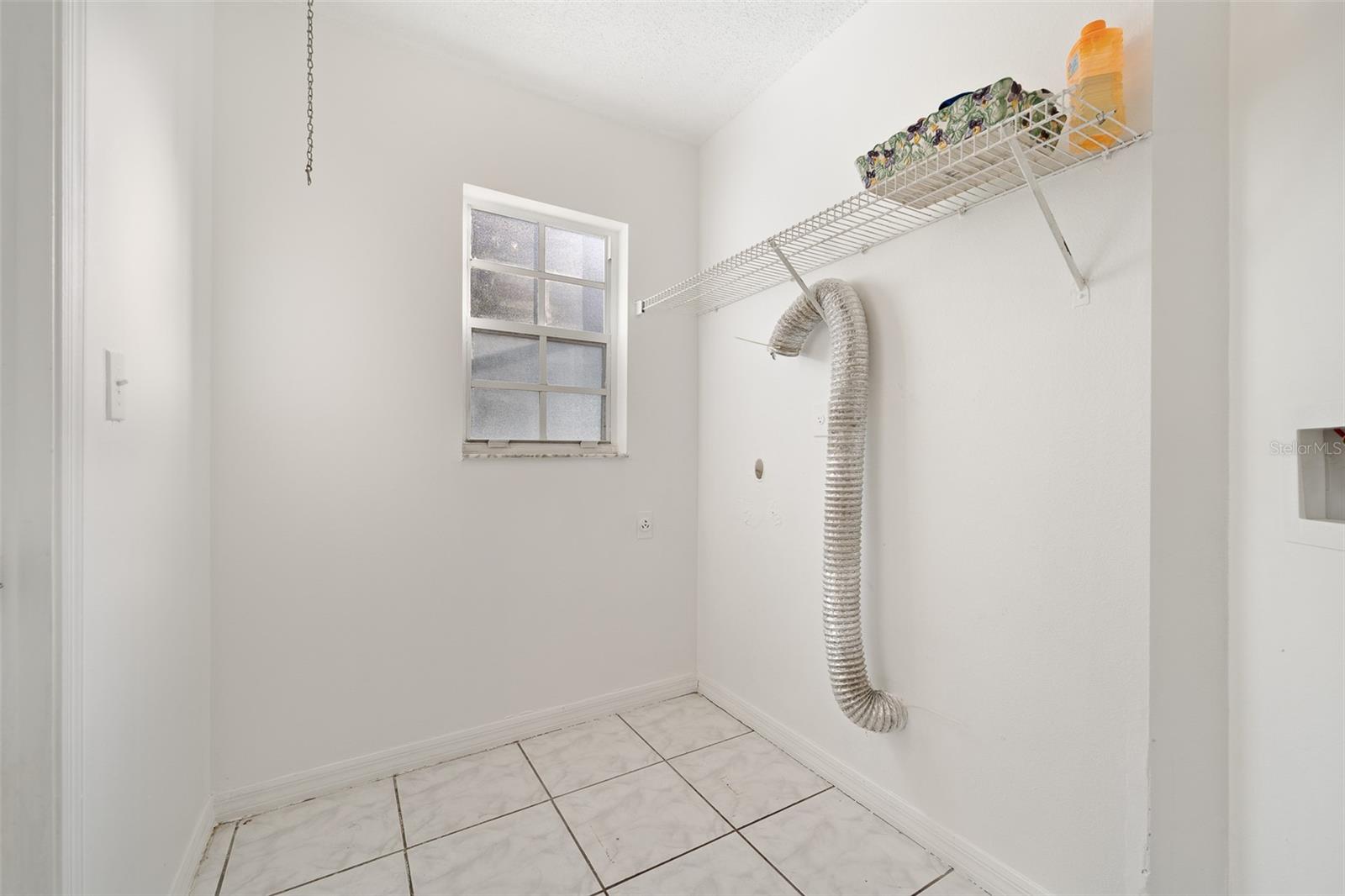 Image 17 of 20 For 511 Cardinal Drive