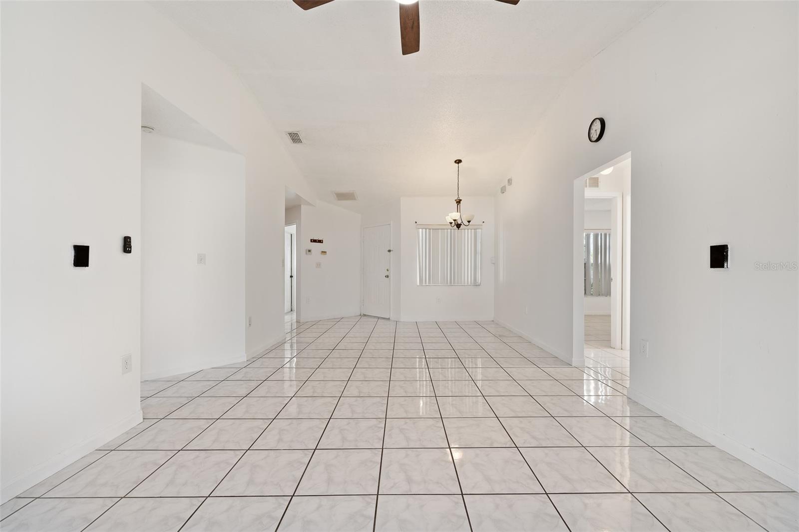 Image 4 of 20 For 511 Cardinal Drive