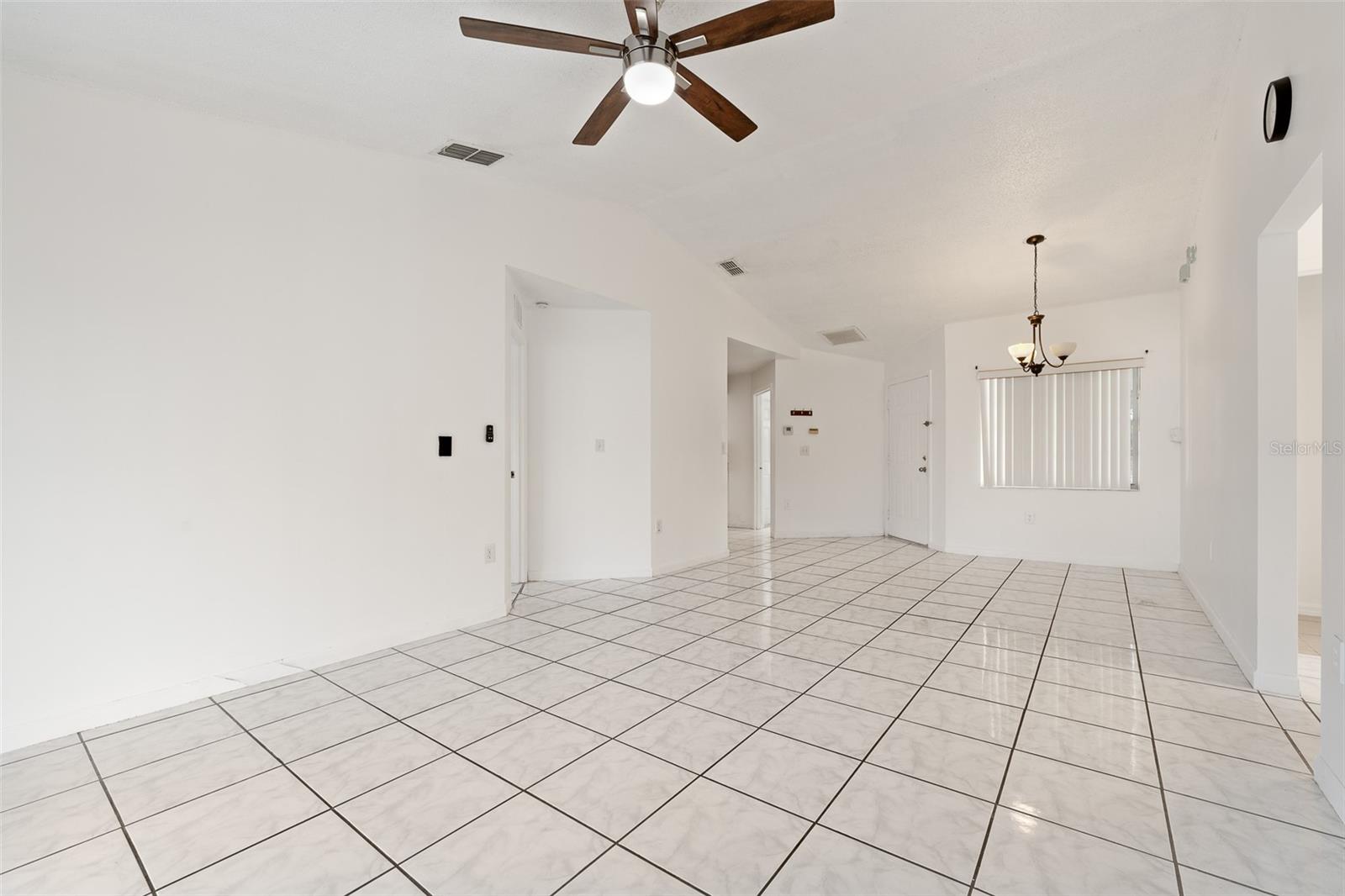 Image 5 of 20 For 511 Cardinal Drive