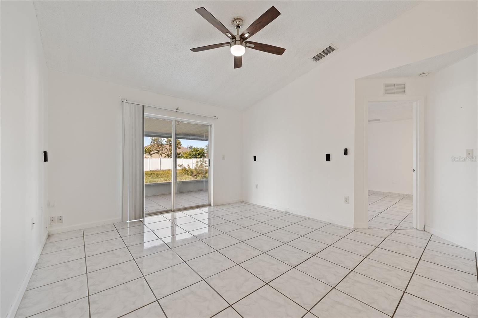 Image 6 of 20 For 511 Cardinal Drive