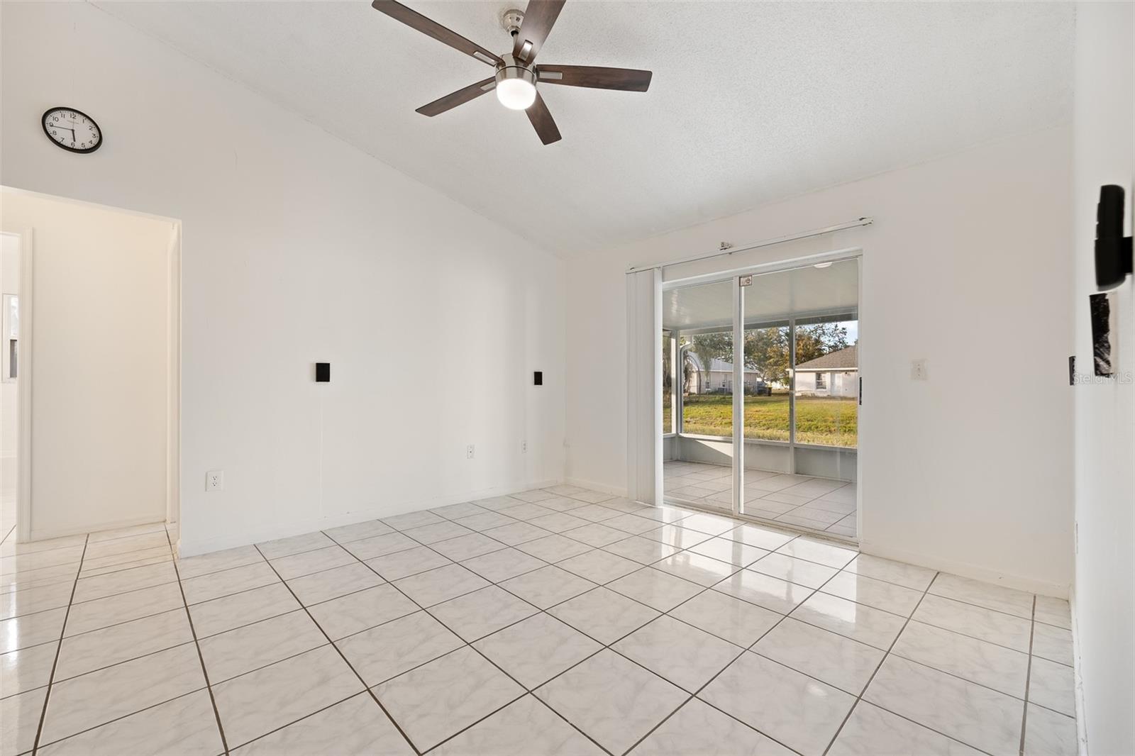 Image 7 of 20 For 511 Cardinal Drive