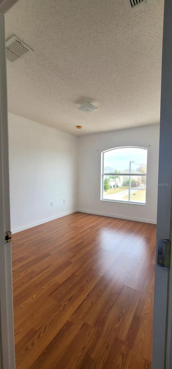 Image 15 of 25 For 1920 Manatee Drive