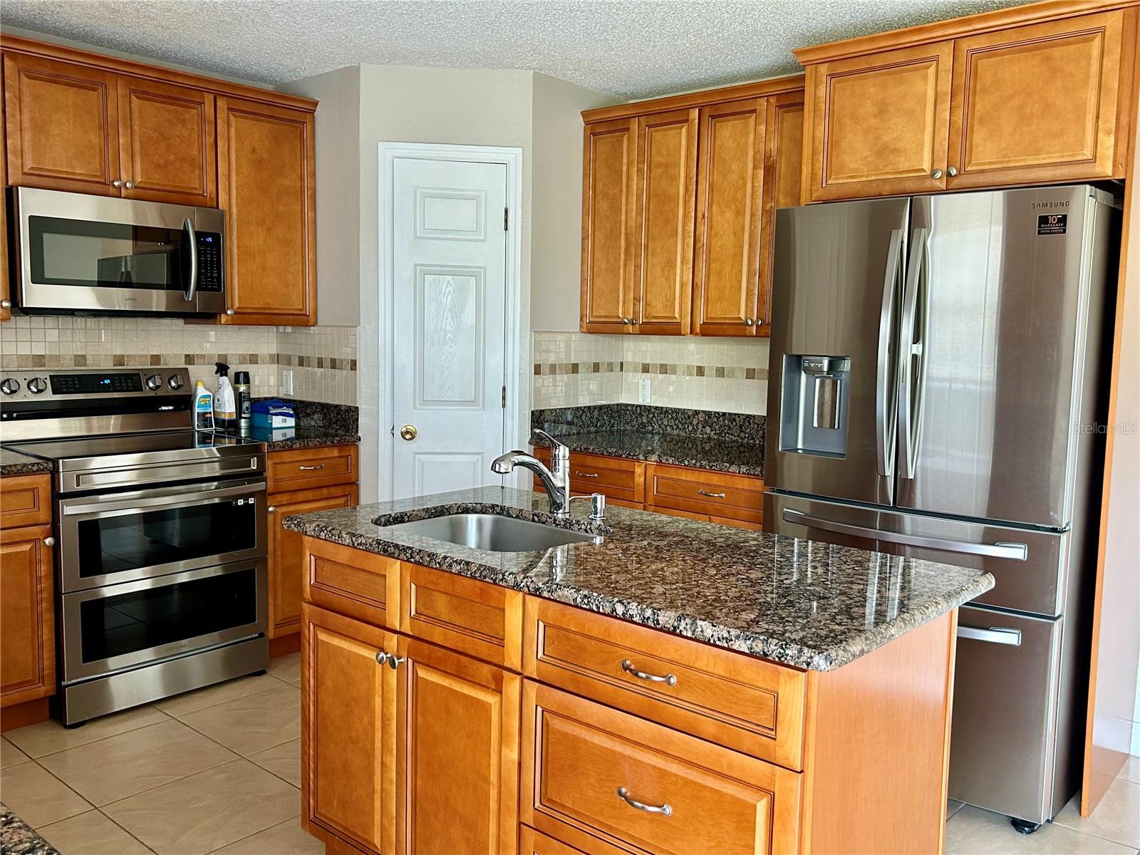 Image 11 of 34 For 2403 Melissa Ann Ct