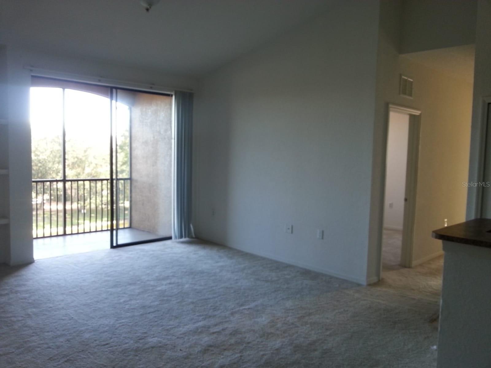 Image 8 of 9 For 6141 Metrowest Boulevard 308