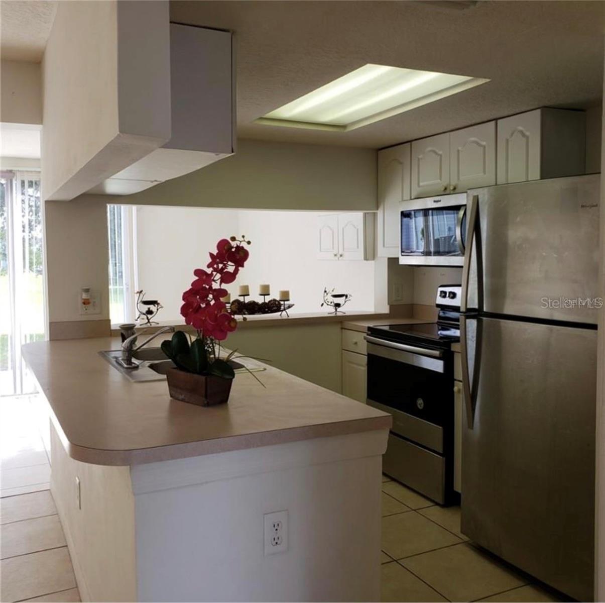 Image 8 of 14 For 720 Caribbean Drive