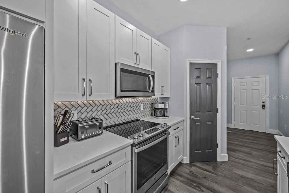 Image 18 of 60 For 7671 Comrow Street 303