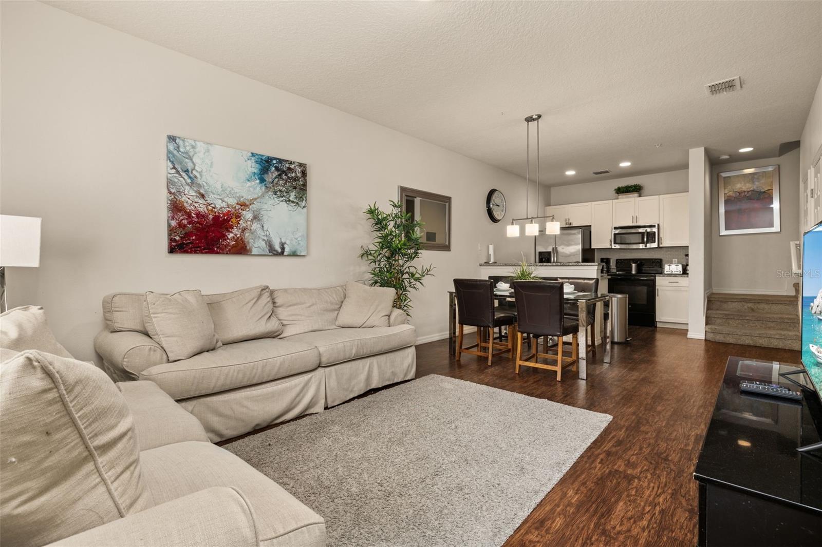 Image 8 of 48 For 5360 Diplomat Court 107