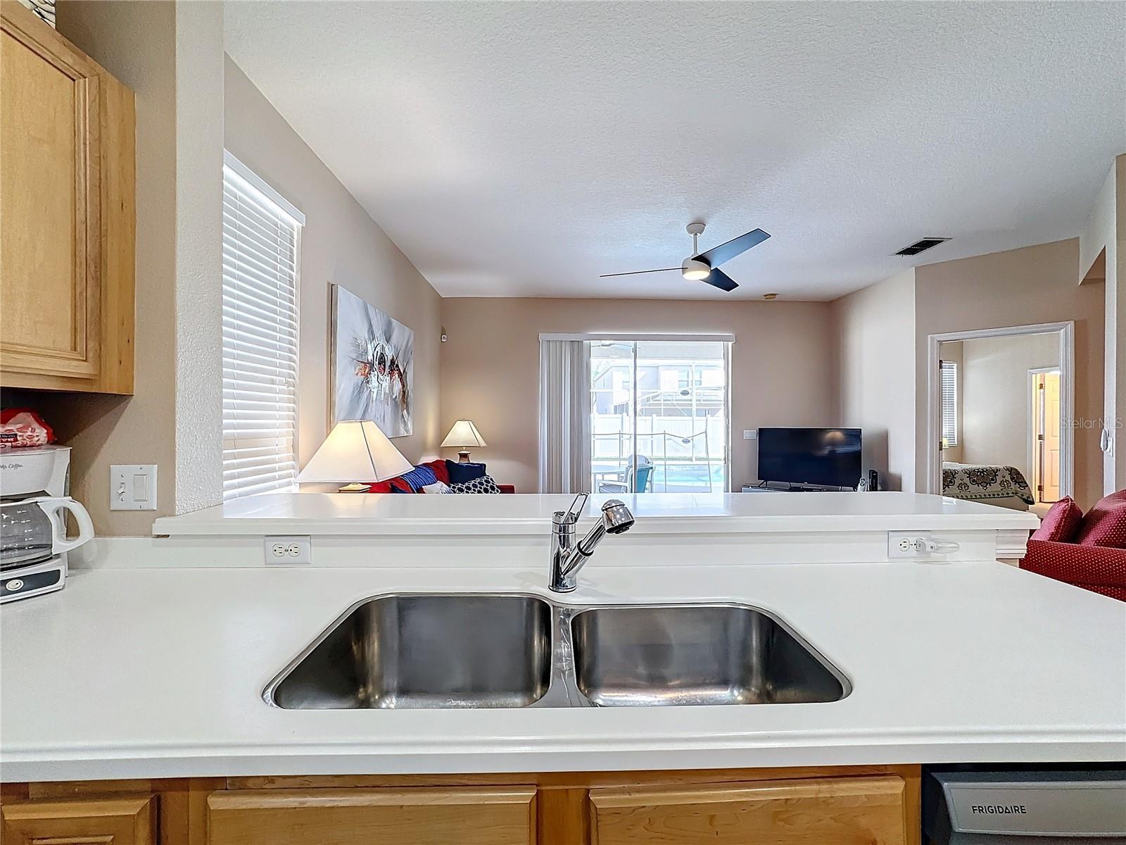 Image 13 of 61 For 331 Henley Circle