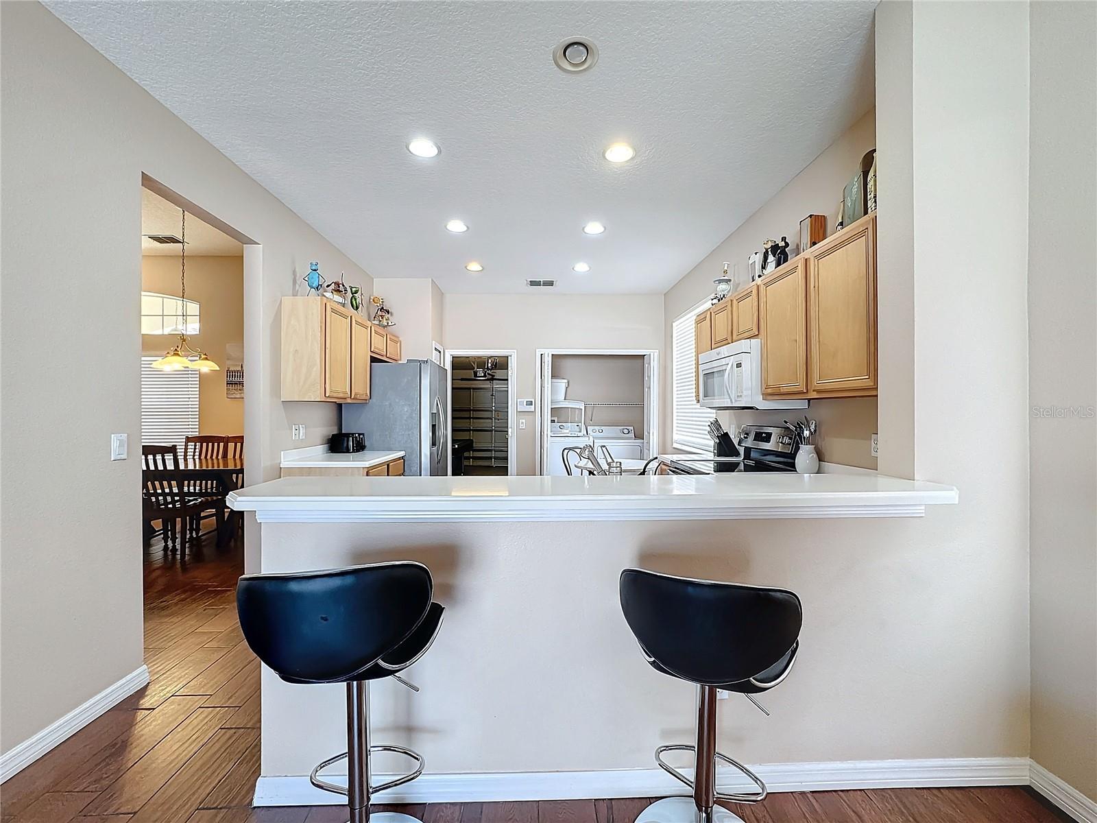 Image 18 of 61 For 331 Henley Circle