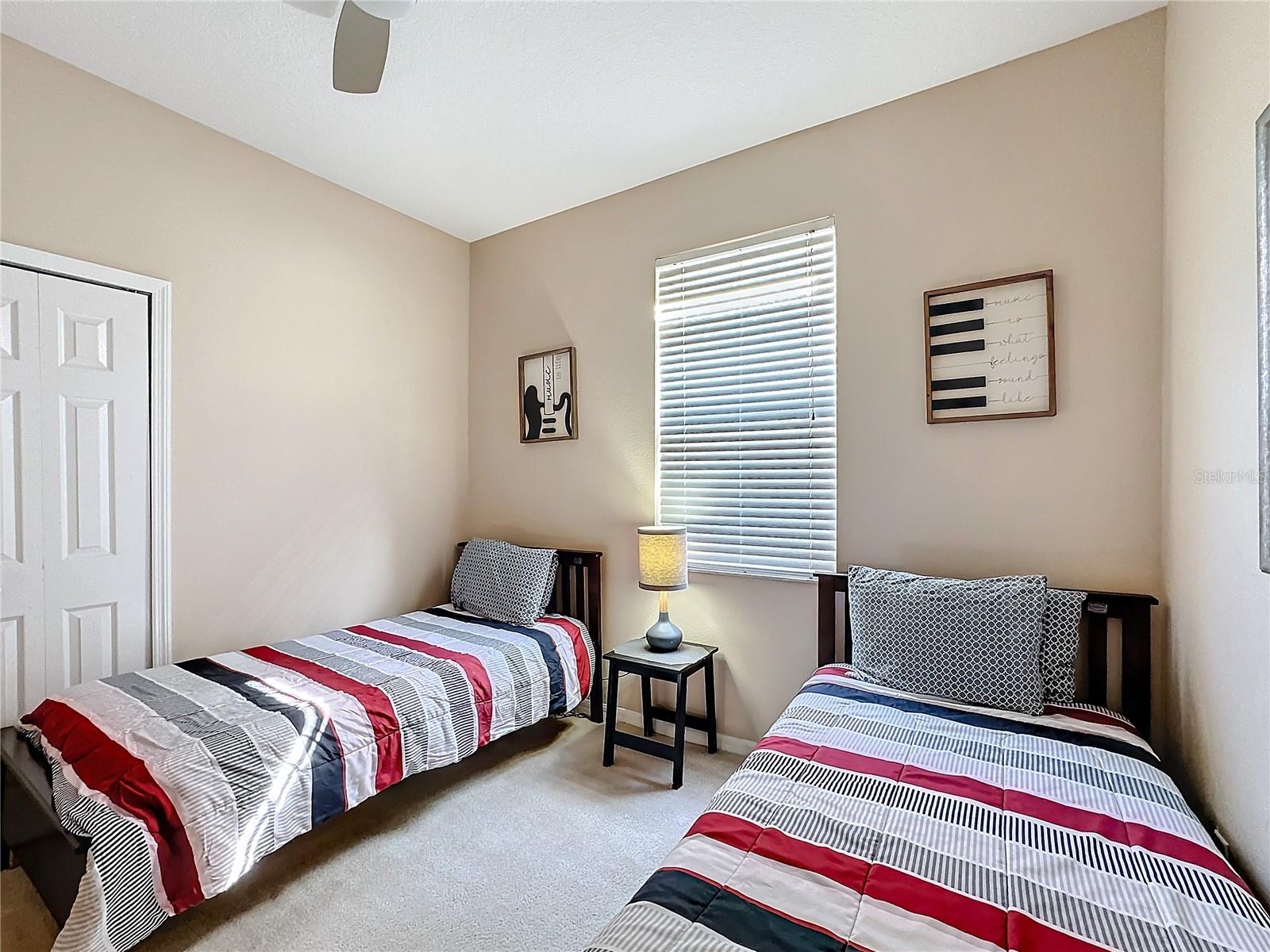 Image 26 of 61 For 331 Henley Circle