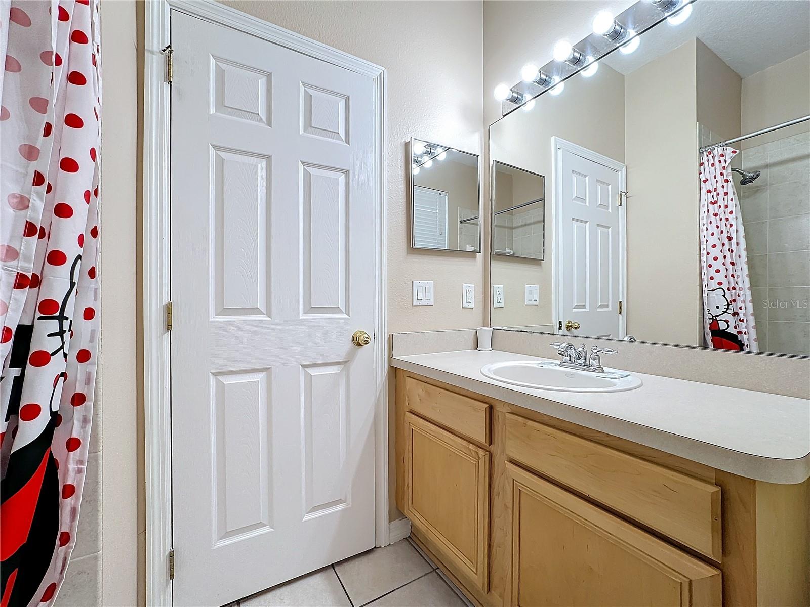 Image 31 of 61 For 331 Henley Circle