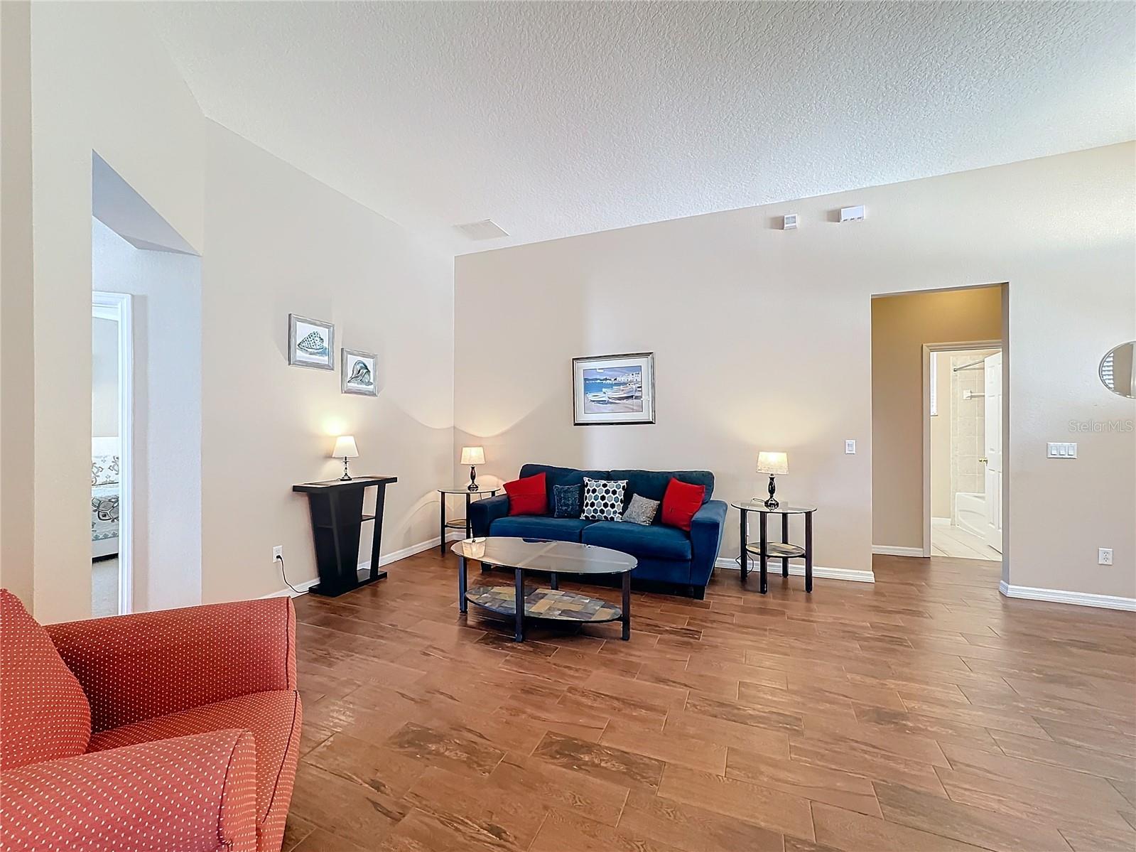 Image 9 of 61 For 331 Henley Circle