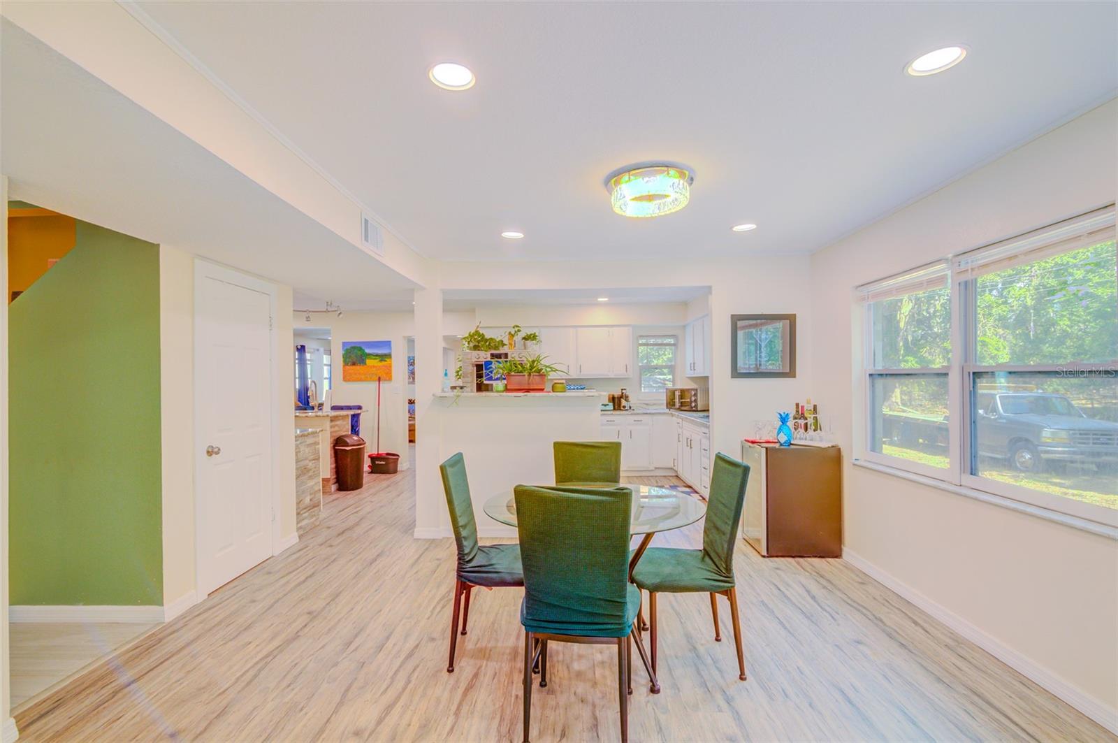 Image 15 of 78 For 15345 Rockridge Road