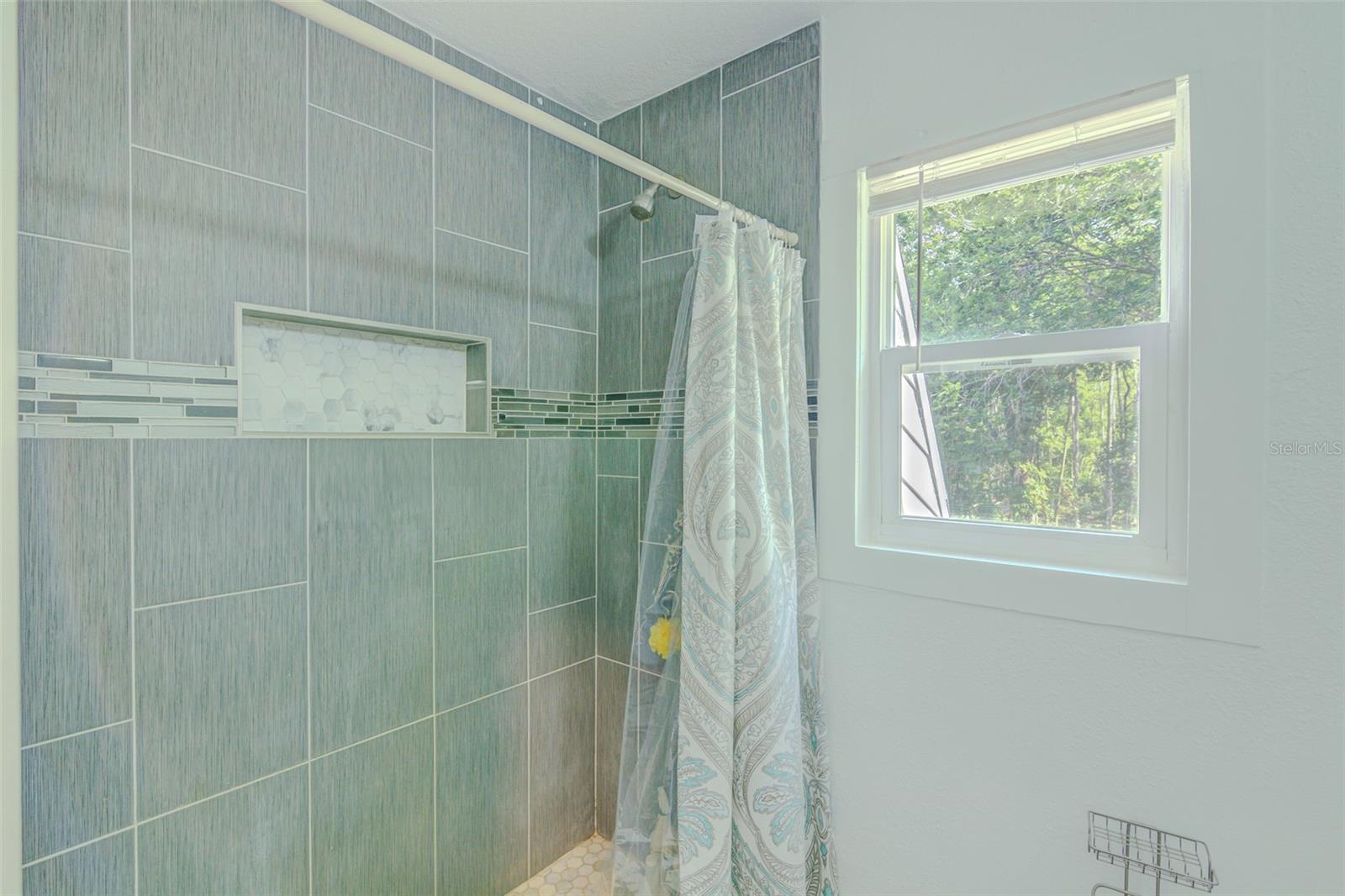 Image 44 of 78 For 15345 Rockridge Road