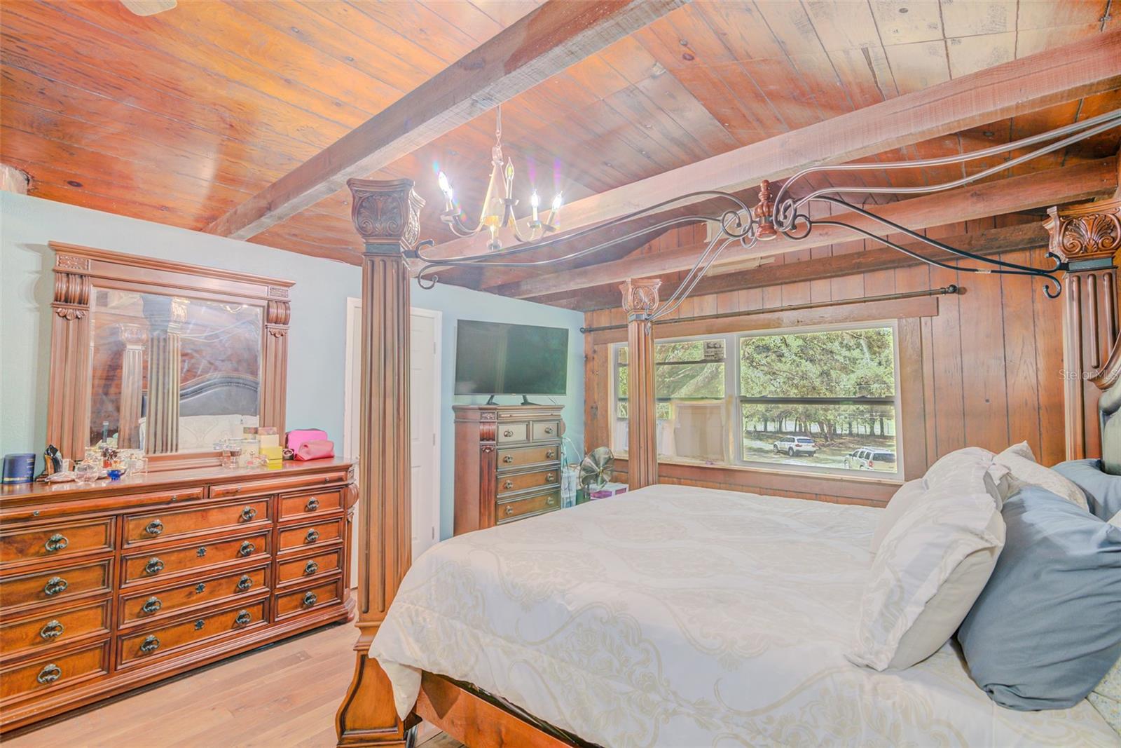Image 48 of 78 For 15345 Rockridge Road